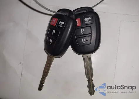 2017 Toyota Corolla Le z USA, uszkodzony, nr VIN 2T1BURHE3HC925472